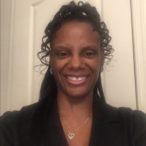 Meet your Posher, Camisha